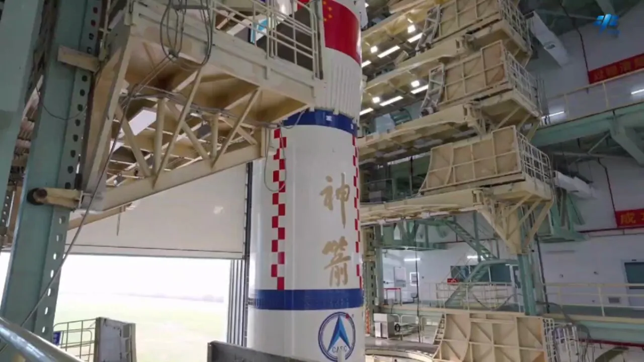 Çin, Shenzhou-21 Mürettebatını Açıkladı: İki Yeni İsim ve Bir Deneyimli Komutan