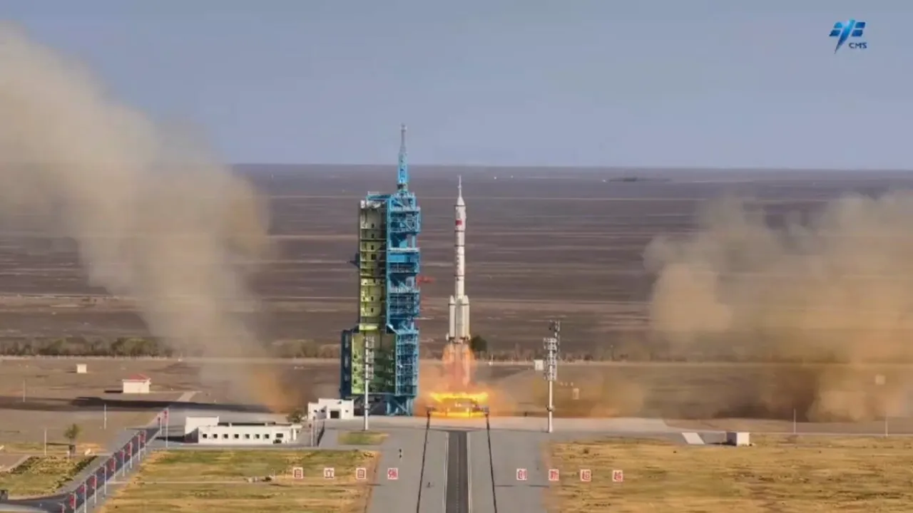 Çinli Astronotlar Uzayda 204 Gün Kalarak Rez Kırdı